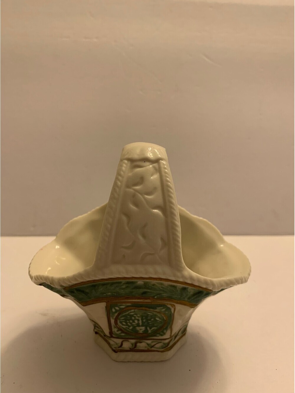 Fine 19th Century ANTQUE Chinese Famille Canton Porcelain Reticulated BASKET